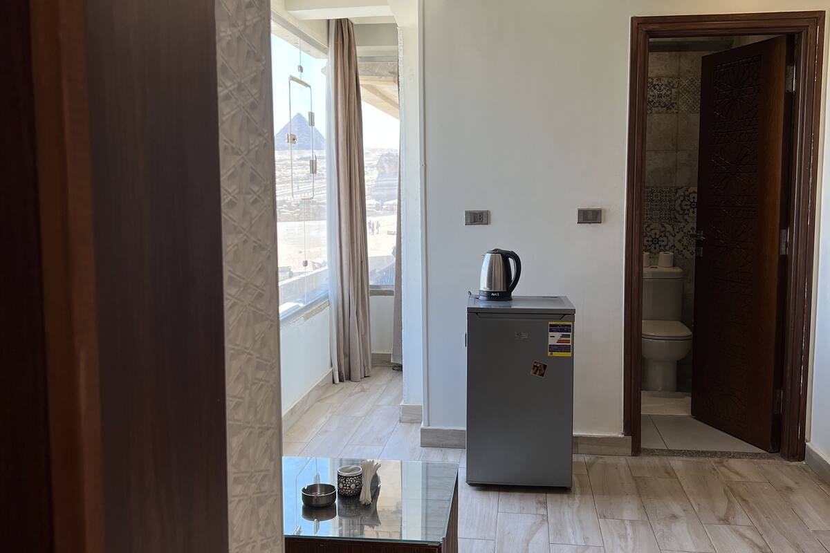 Deluxe Double Room, 2 Bedrooms, City View | Living area