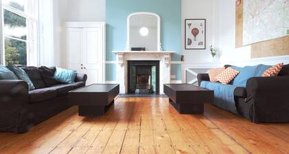 Arlington Villas Townhouse by Clifton Short Lets