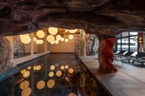 Innenpool, beheizter Pool