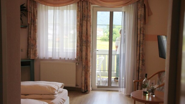 Room - Gasthof Hotel Zur Post (Obernzell)