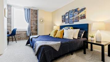 4 bedrooms, WiFi, bed sheets