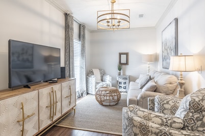 Delta Suite in Sleepy Hollow