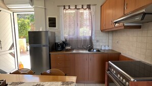 Private kitchen - Golden View - A unique romantic sea landscape (Αγία Πελαγία)