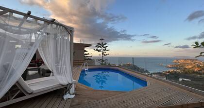 Golden View - A unique romantic sea landscape