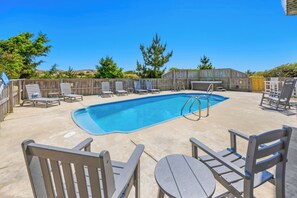 Ulkouima-allas, lämmitetty uima-allas