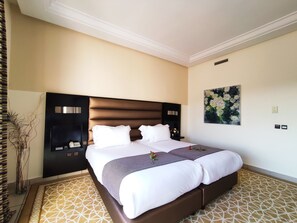 Đồ dùng nhà tắm miễn phí, máy sấy tóc, áo choàng cho trẻ em