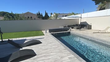 Piscine extérieure, piscine chauffée