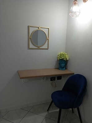 Interior - moon house (San Cesario di Lecce)