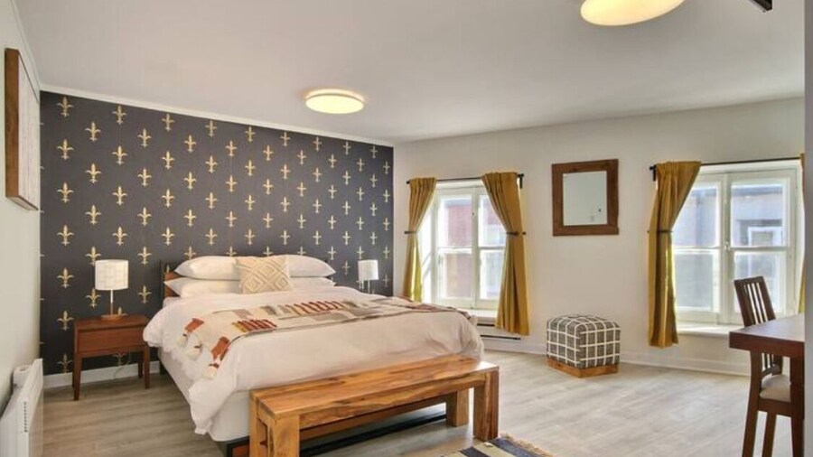 Spectacular 3 Bdrm Old Quebec Penthouse