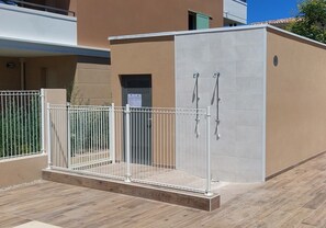 Enceinte de lâhĂ©bergement