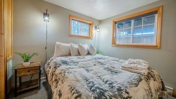 1 bedroom, desk, iron/ironing board, free WiFi