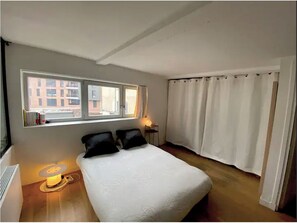 1 chambre, fer et planche Ă repasser, Wi-Fi gratuit, draps fournis