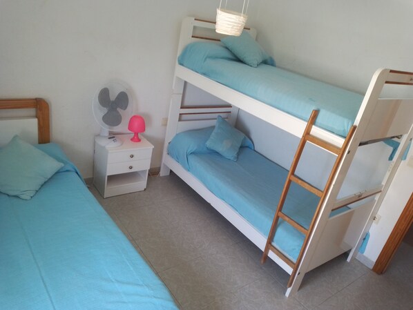 2 bedrooms