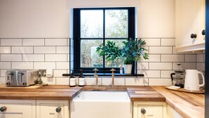 Cottage Cao cấp, phòng tắm riêng, quang cảnh vườn | Bếp chung