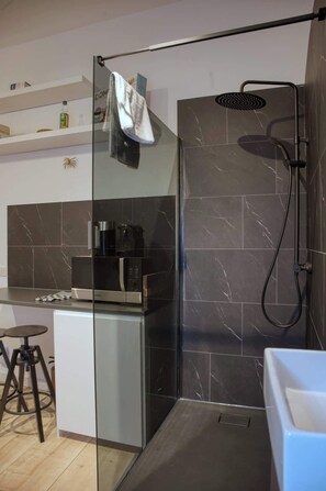 Microonde, macchina per tè/caffè, pentole/stoviglie/utensili