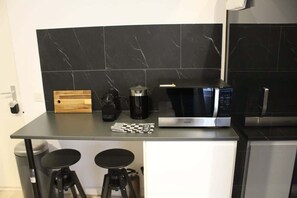 Microonde, macchina per tè/caffè, pentole/stoviglie/utensili