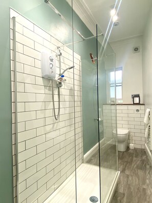Superior-Doppelzimmer, Gemeinschaftsbad | Badezimmer