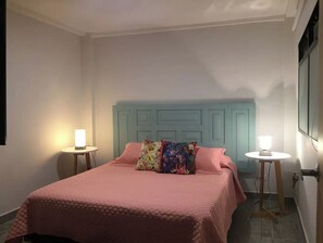 1 bedroom, WiFi - View, A/C, Hammock, Quietness, Area+Secure (Medellín)