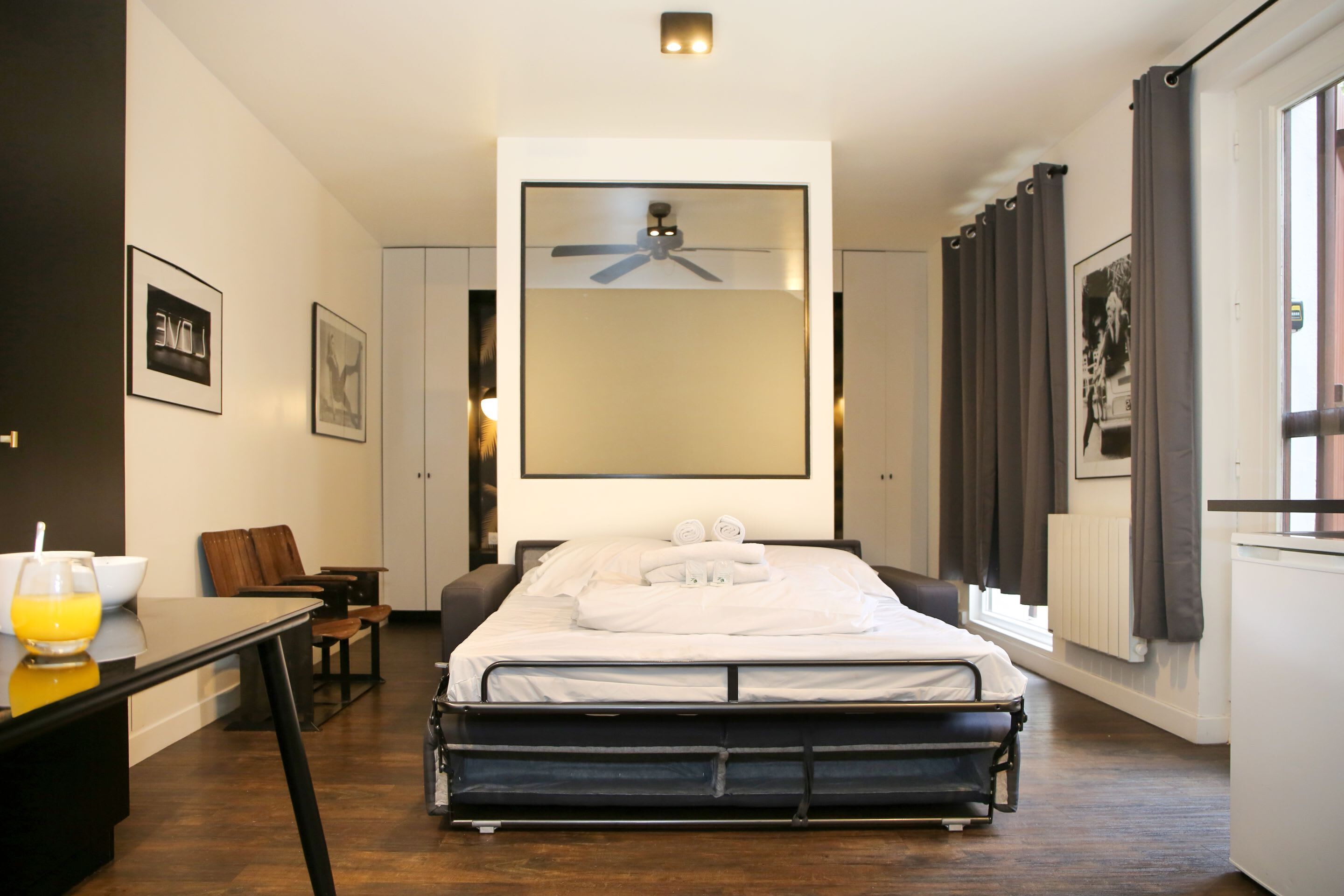 Iron/ironing board, WiFi, bed sheets