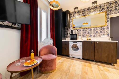 Studio lumineux et moderne proche du metro - 2P