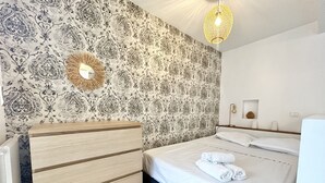 Bügeleisen/Bügelbrett, kostenloses WLAN, Bettwäsche