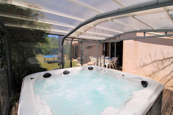 Terrace/patio - Villa 4 Chambres, Jardin, Jacuzzi Hyères PK/CLIM (Hyères)