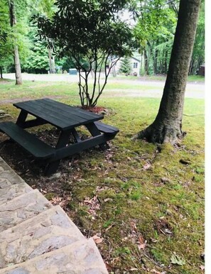 تناول الطعام بالخارج