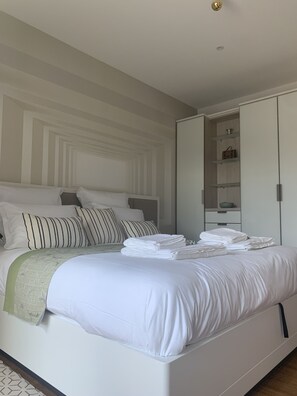 4 bedrooms, in-room safe, iron/ironing board, travel cot