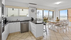 Coffee/tea maker, fridge, microwave, oven - Wake to Waves in Spacious 3-Bed Beachfront Unit (Mermaid Beach)