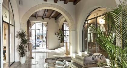 Casa ClĂ t â Boutique Hotel