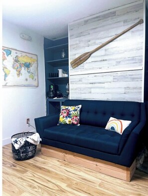 Living area - NEW! The Bear Den Near Airport, trails, glacier. (JUNEAU)