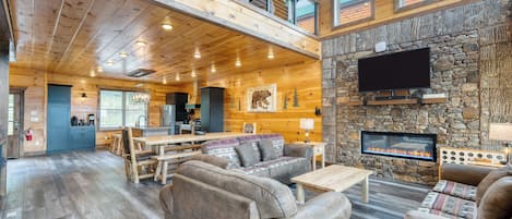 Smart TV, fireplace