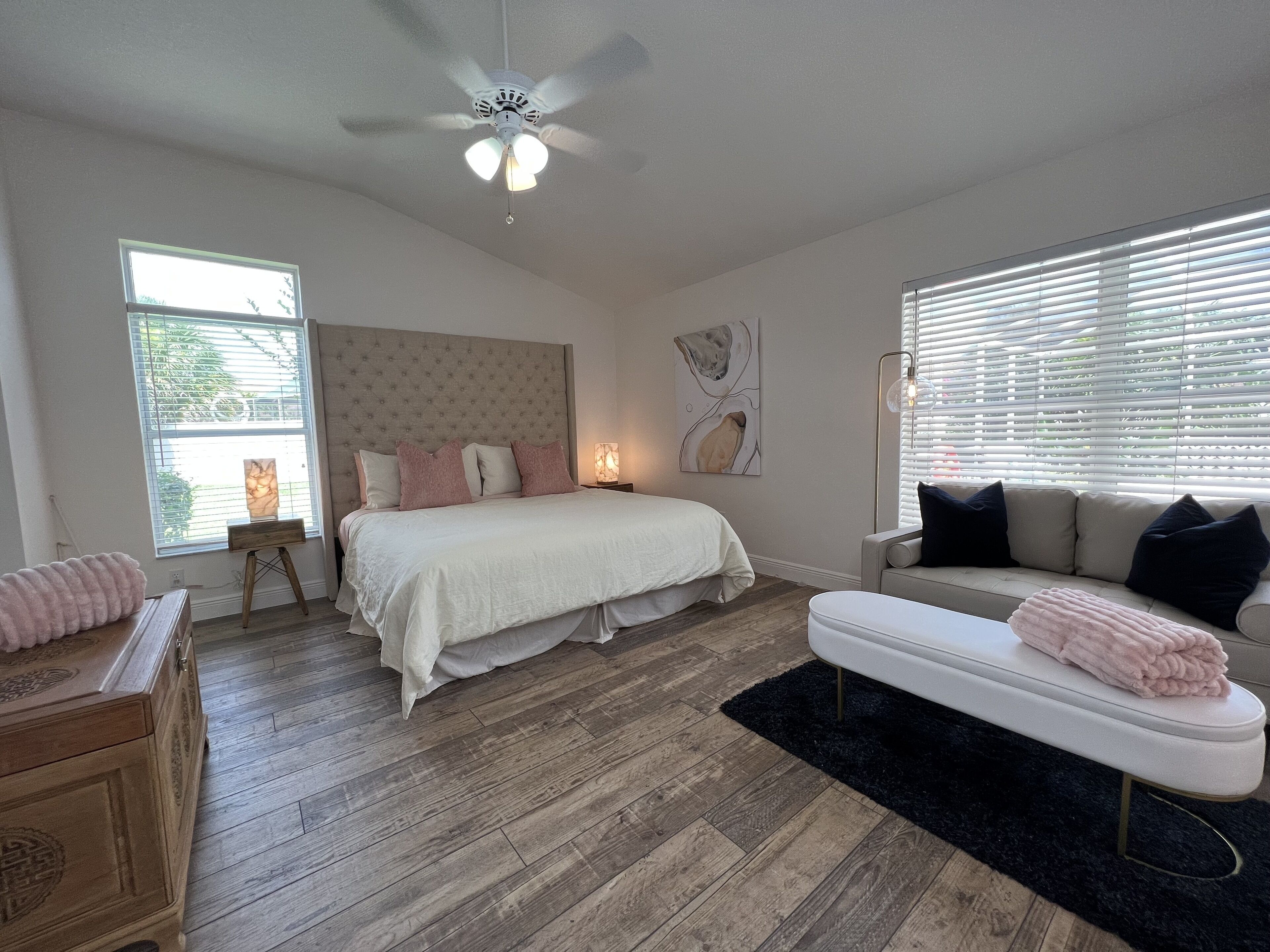 2 chambres, bureau, Wi-Fi gratuit, draps fournis