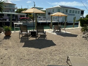 Outdoor dining - Private Pool & Dock (Marathon)