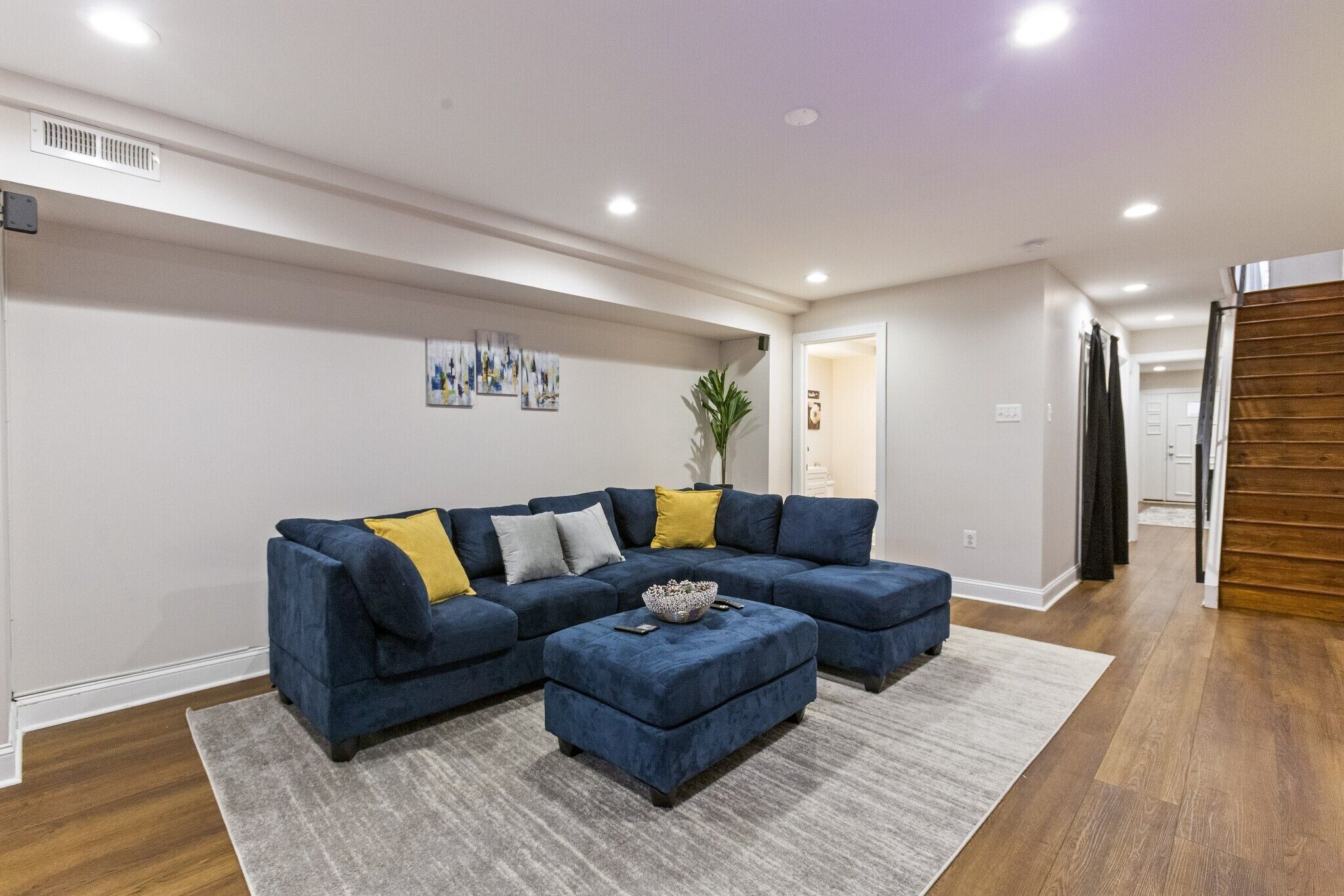 Modern Home w/ Karaoke, Games, Deck, Grill