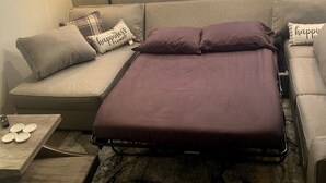 2 habitaciones, escritorio, tabla de planchar con plancha y wifi gratis 