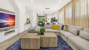 TV - 5 Bedrooms / 5.5 Bathrooms / Windsor at Westside (8973 RS) (Kissimmee)
