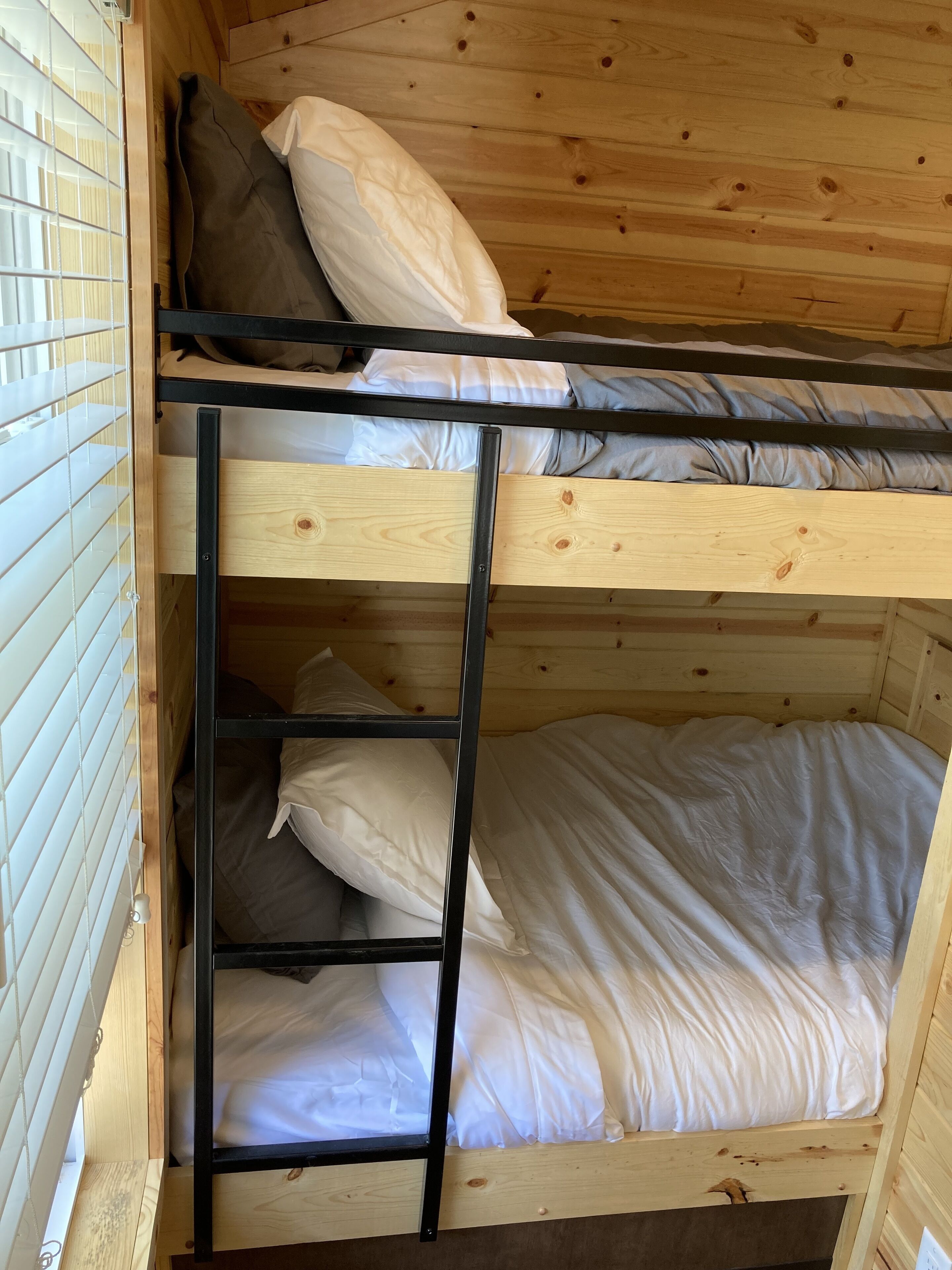KOA Style Cabin 2 - Swan Valley RV Park. Short walk to the beautiful Snake River