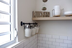 ثلّاجة متوفرة في المنطقة المشتركة، ميكروويف متوفر في المنطقة المشتركة