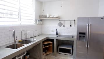 Shared fridge, microwave