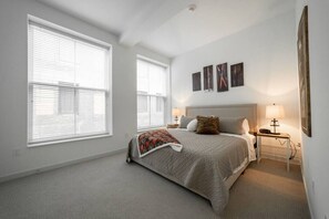 2 bedrooms, iron/ironing board, travel cot, WiFi