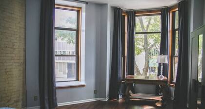 201/202- Sleep up to 14/Old World 3rd St/Fiserv Forum/