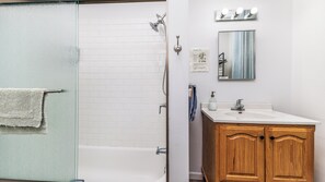 Combined shower/tub, hair dryer, towels, soap - 1157#2 / First floor, King bed, Free parking, (Dubuque)