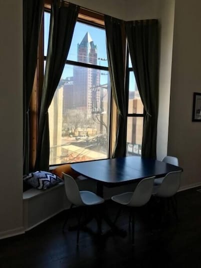 301- Condo for 10 by Old World 3rd St/Fiserv Forum