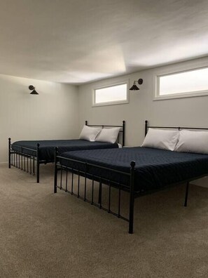 1 habitación, tabla de planchar con plancha y acceso a internet