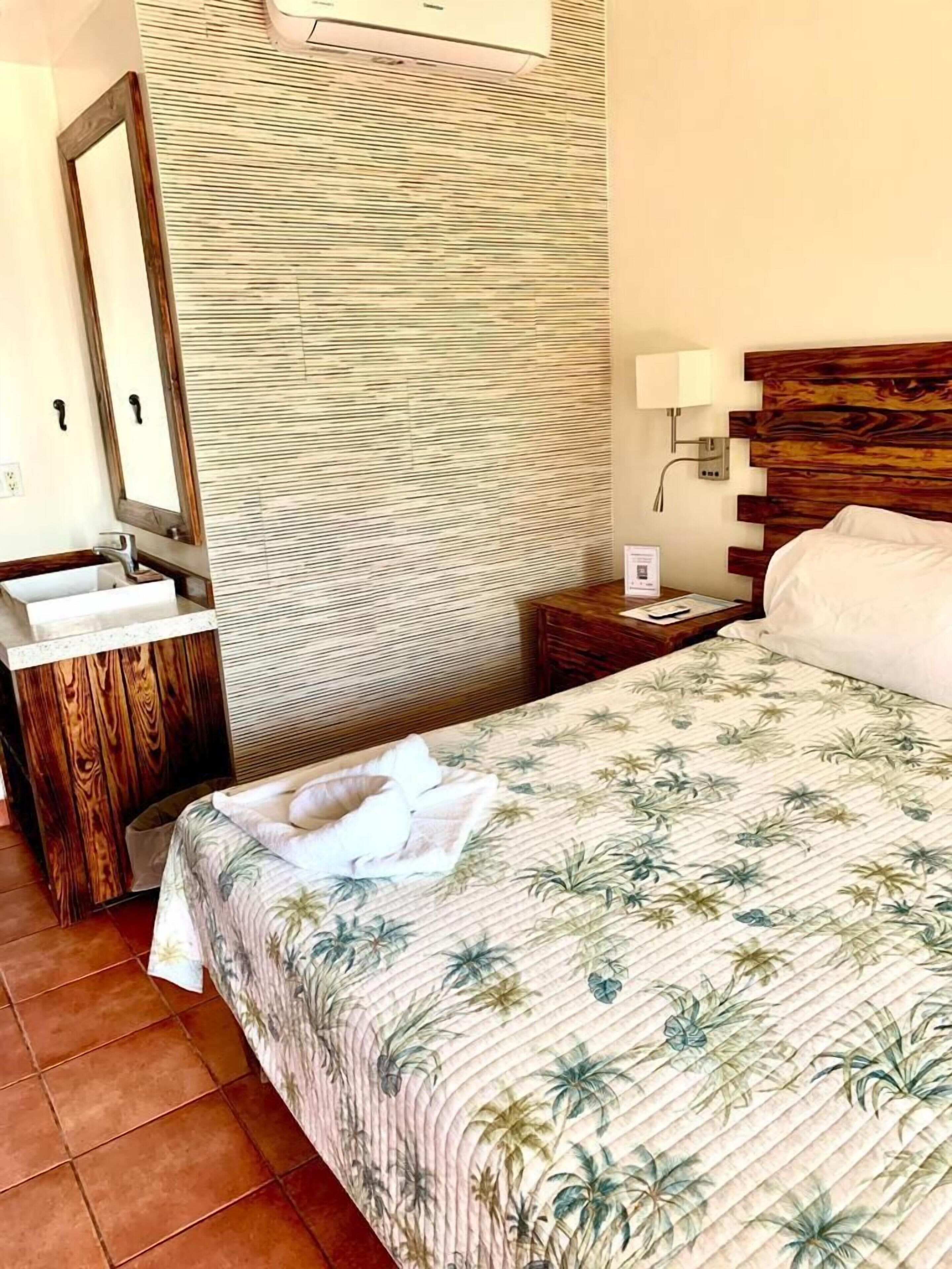 Premium bedding, pillowtop beds, minibar, in-room safe