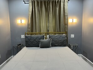 4 bedrooms, free WiFi