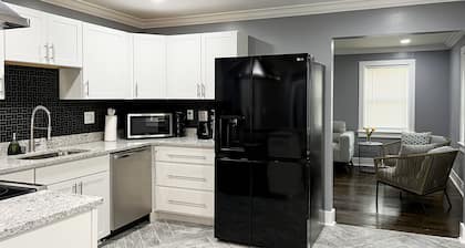 Luxury 4 Br House near USM