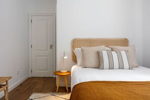 2 bedrooms, iron/ironing board, travel cot, WiFi - Junqueira · Trendy T.M Apartament by the River (Lisboa)