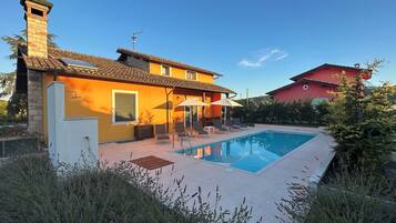 Piscina all'aperto